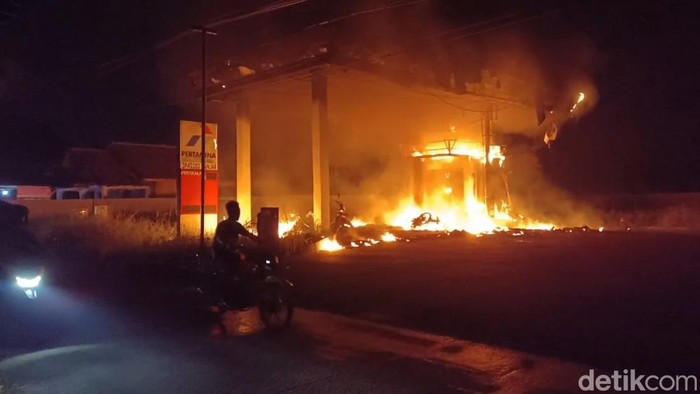 SPBU Mini di Pandeglang Terbakar, Satu Petugas Terluka