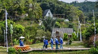 Tempat wisata ini memiliki luas 6 hektare serta memiliki beberapa tempat untuk berfoto dengan dekorasi. 