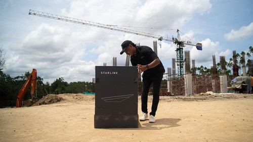 Uji coba Starlink di IKN, Jumat (17/5/2025). (Dok. Humas OIKN)