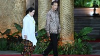 Ada Obrolan Khusus di Momen Penuh Tawa Jokowi dan Puan