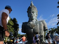 Ancaman Ojek ke Turis China: Jangan Teriak, i want to have sex with you