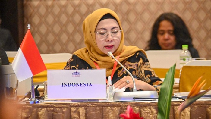Anggota DPR RI dari Fraksi Gerindra, Himmatul Aliyah