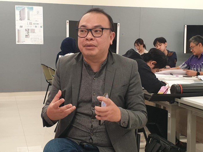 Arsitek Denny Setiawan