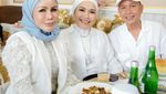Keseruan Ayah Ojak Saat Makan dan Kumpul Bersama Keluarga