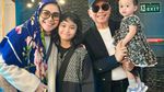 Keseruan Ayah Ojak Saat Makan dan Kumpul Bersama Keluarga