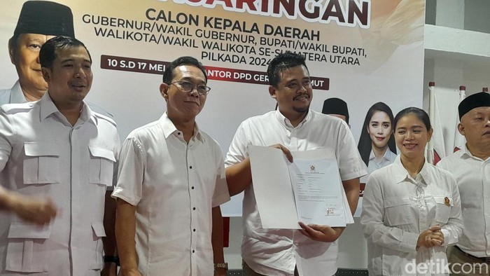 Bobby Nasution mendaftar menjadi bacalon Gubsu ke Partai Gerindra (Nizar Aldi/detikcom)
