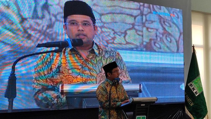 Eks Wali Kota Tangerang Arief Wismansyah ikut penjaringan cagub di DPW PKB (Foto: Bahtiar/Detikcom)