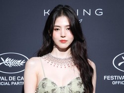 8 Adu Gaya Han So Hee dan Yoona di Festival Film Cannes 2024, Cantik Memukau