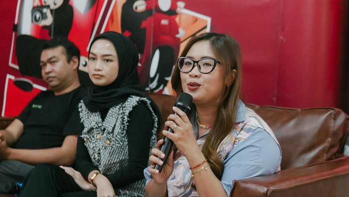 Hasil Riset Ini Bantu UMKM Tingkatkan Penjualan Hasil riset Suara UKM Negeri Vol 5 tentang 'Fenomena Affiliate Marketing pada Social Commerce' diliris. Riset ini untuk mendukung UKM meningkatkan penjualan.
