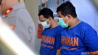 Kini kedua tersangka yakni My dan ADH saat berbaju tahanan saat dirilis oleh pihak kepolisian.