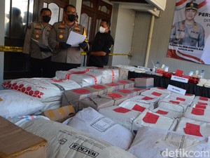 Kesaksian Warga Soal Home Industry Ekstasi-Pil Koplo di Surabaya