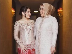 7 Model Kebaya Modern Remaja untuk Wisuda yang Anggun dan Sopan