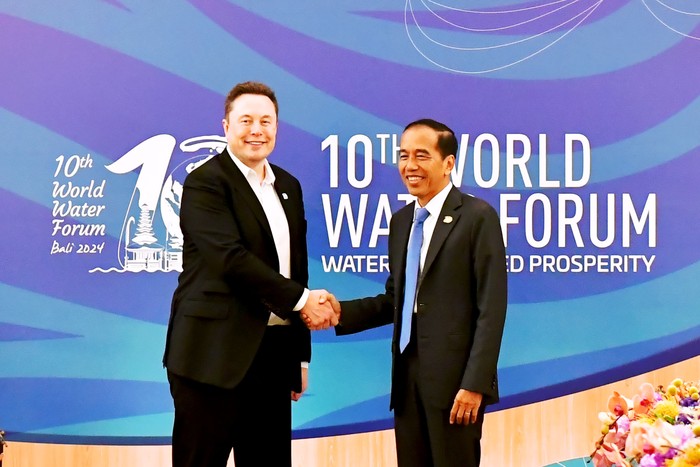 Jokowi bertemu Elon Musk di sela KTT WWF di Bali.