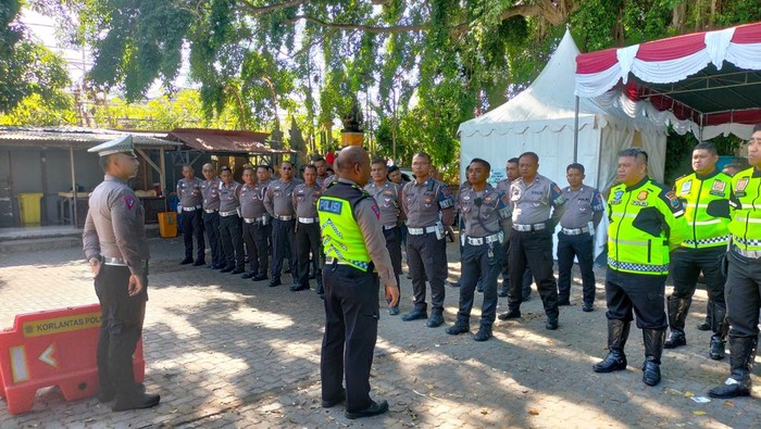 Kegiatan PAM WWF Polres Tuban di Bali