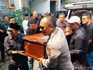 Pilu Anak Farid Korban Pesawat Jatuh di BSD: Papa Jangan Tinggalin Dede