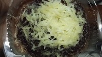 Pecinta ketan susu dengan topping keju wajib mampir ke Ketan Susu Wake Up. Tempatnya berlokasi di kawasan Kramat Jati. Foto: Instagram/Google Review