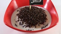 Di bilangan Penjaringan, Jakarta Utara kamu bisa menemukan Ketan Susu Jawa. Tersedia varian klasik dengan topping meses cokelat seharga Rp 10.000. Foto: Instagram/Google Review