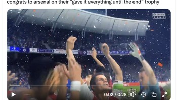 Arsenal hanya mendapatkan tropi telah memberikan segalanya sampai akhir. Foto: Twitter