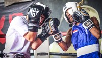 Hal ini sejalan dengan falsafah dasar pendirian sasana itu. “Tujuan utama dari SAS Boxing Camp Depok bukan dari segi bisnis. Saya membuat sasana ini untuk mengajak atau merangkul anak-anak remaja di Kota Depok untuk berhenti tawuran dan pergaulan bebas dengan berlatih tinju”, ungkap Silem.