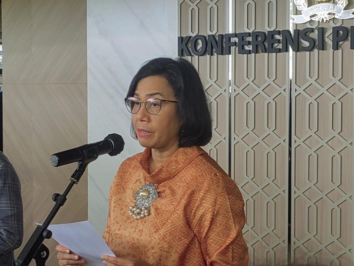 Menteri Keuangan Sri Mulyani Indrawati menyampaikan Kerangka Ekonomi Makro dan Pokok-pokok Kebijakan Fiskal (KEM PPKF) 2025 dalam Rapat Paripurna DPR RI Ke-17 Masa Sidang V Tahun Sidang 2023-2024.