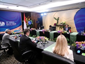 Luhut Bocorkan Isi Pertemuan Jokowi dengan Elon Musk Saat WWF di Bali