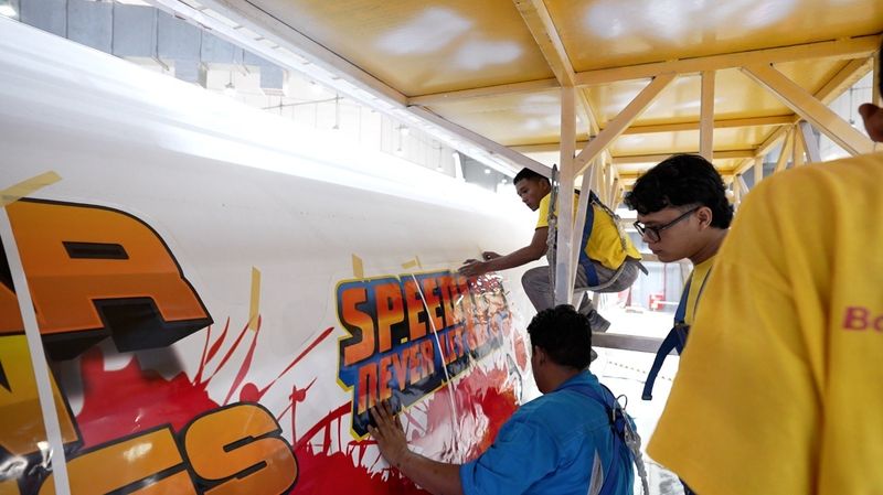 Pengecetan bodi pesawat di Batam Aero Technic