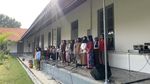 Peserta Upacara Padati Museum Kebangkitan Nasional dengan Pakaian Adat