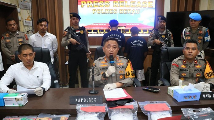 Polres Berau amankan sabu 6 kg disembunyikan di hutan Pulau Kakaban.