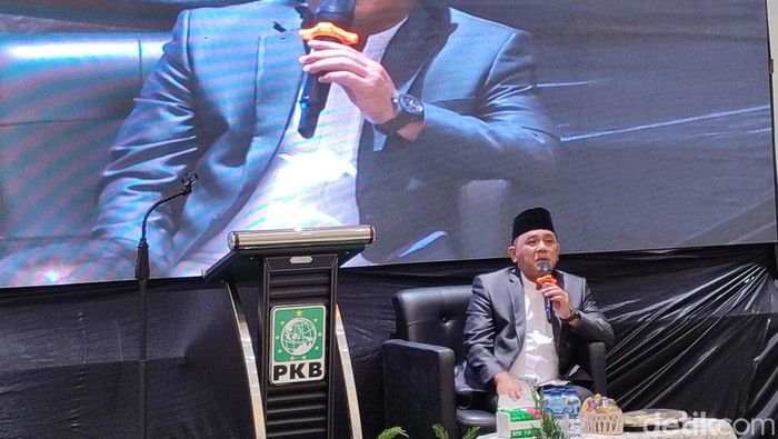Putra Wapres Maruf Amin, Ahmad Syauqi mengikuti penjaringan cagub dan cawagub di DPW PKB Banten (Bahtiar Rifai/Detikcom)