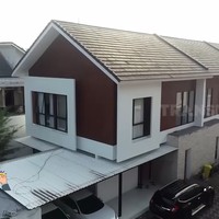 Inilah penampakan rumah baru yang dihuni Arafah Rianti dan adiknya, Halda Rianta, di kawasan Jagakarsa, Jakarta Selatan. Rumah yang berada di sebuah cluster tersebut hadir dalam desain minimalis yang modern. (Foto: YouTube/Trans7 Official)