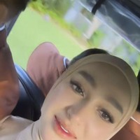 Kekasih Sule, Santyka Fauziah kembali turut menghadiri resepsi kedua Rizky Febian dan Mahalini yang digelar di Bali pada Jumat (17/5/24). Penampilan wanita 30 tahun itu pun kembali mencuri atensi. Foto: Instagram/@santykafauziah