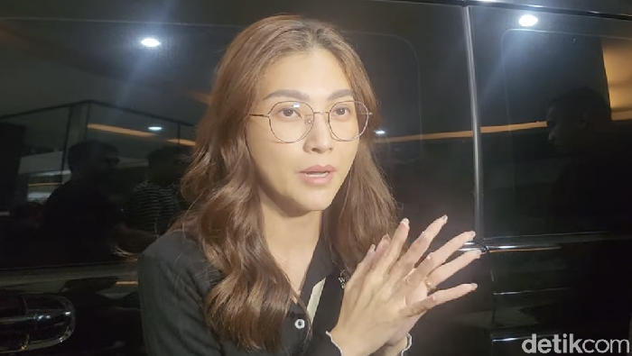 Sarwendah jenguk Ruben Onsu
