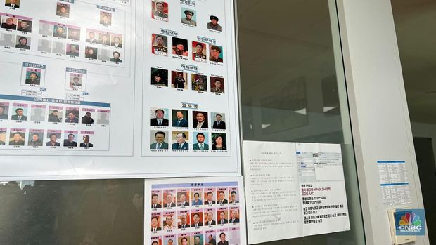 Suasana biro pemantauan media Korea Utara pada Yonhap News Agency, Seoul, Korea. (CNBC Indonesia/Halimatus Sa’diyah)