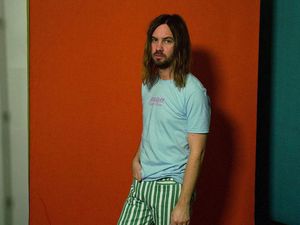 Tame Impala Jual Semua Katalog Musik ke Sony Music Publishing!