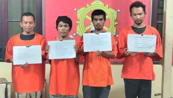 Tampang empat maling spesialis rumah kosong usai diamankan. (Foto: Dok. Polres Dairi).