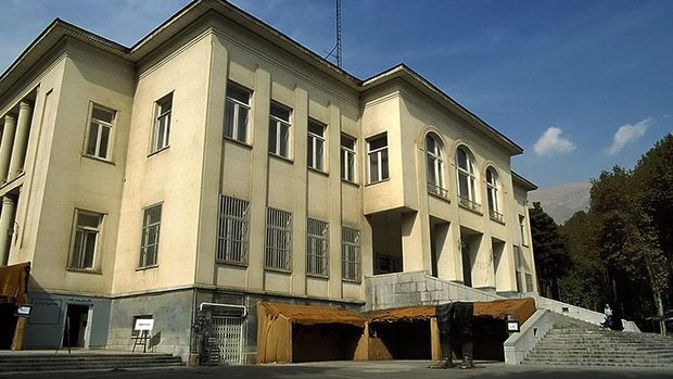 Tampilan Istana Putih di Kompleks Istana Saadabad, Iran.