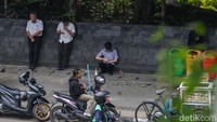 Trotoar di sisi barat Jl HR Rasuna Said, Jakarta Selatan, akan ditata tahun ini. Trotoar akan jadi lebih lebar.