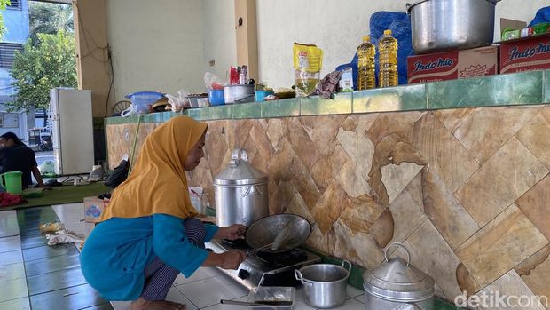 Warga  terdampak penggusuran Rusunawa Gunungsari