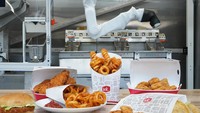 Restoran cepat saji di Amerika terkenal berasal dari kedai kuno yang pakai resep beberapa generasi. Namun, seiring perkembangan, muncul restoran cepat saji yang mengandalkan serba teknologi. Foto: lovefood.com