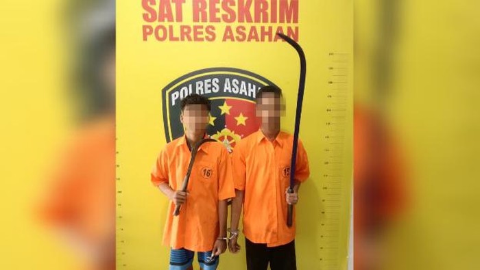 2 remaja di Kisaran ditangkap bawa celurit saat hendak tawuran. (Istimewa)