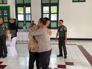 Momen Akrab Hendi dan Ahmad Luthfi Berpelukan di Tengah Isu Pilgub Jateng