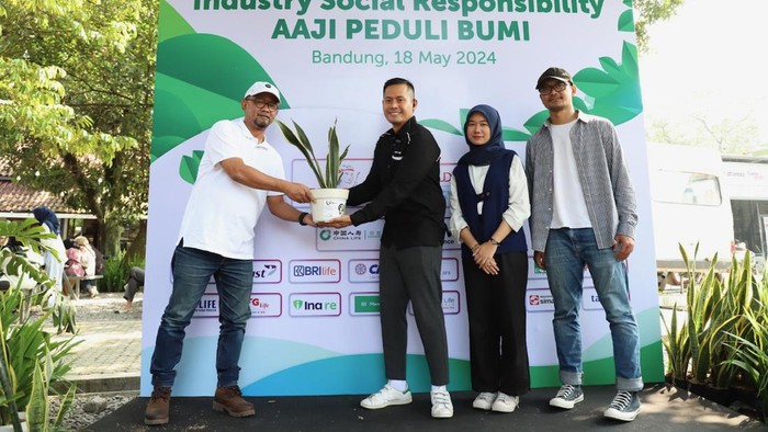 Aksi Peduli Bumi Lewat Penanaman 2.000 Bibit Mangrove BRI Life terus menunjukan kepeduliannya terhadap lingkungan. Salah satunya lewat kegiatan penanaman 2.000 bibit pohon mangrove di PIK dan Pulau Tidung Jakarta.