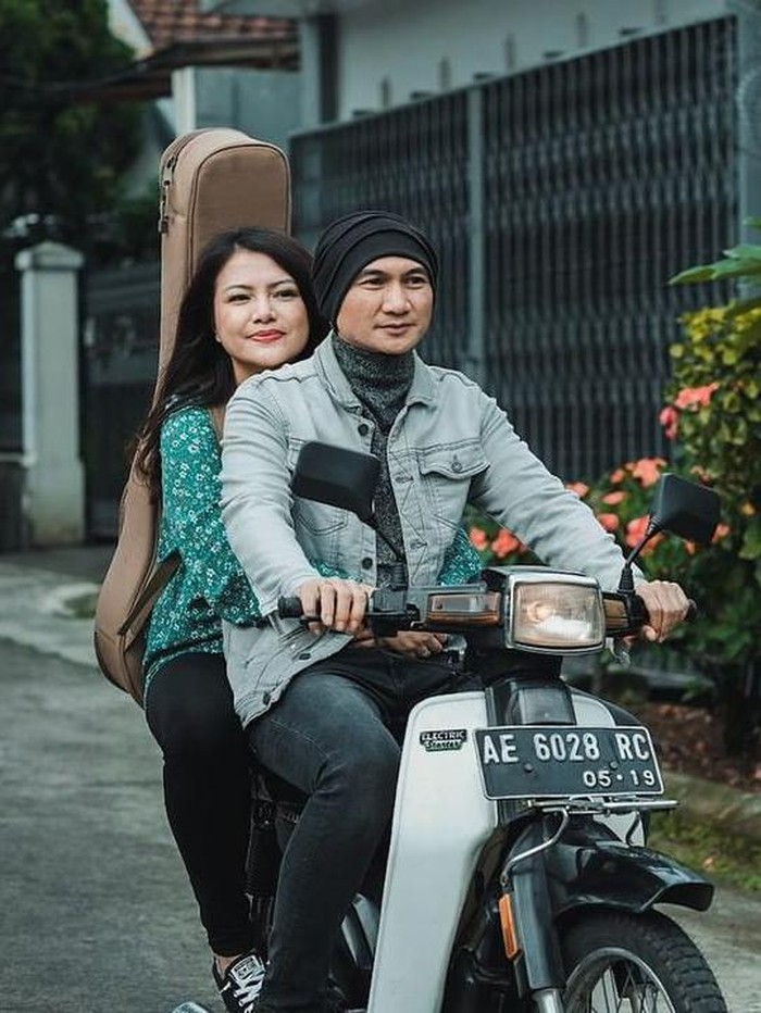 Kebersamaan Anji dan Wina Natalia