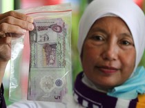 Asrama Haji Embarkasi Surabaya Sediakan Jasa Penukaran Uang Riyal