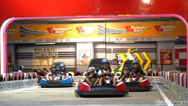Berbagai keseruan di Trans Studio Bali