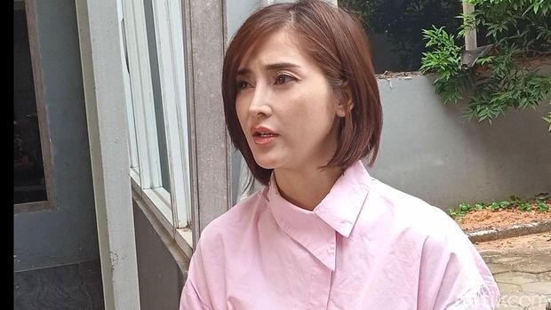 Eva Anindita