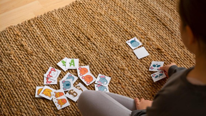 Flash card, kartu bergambar untuk belajar anak.
