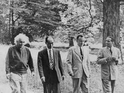 Foto Bersejarah dengan Kisah Mencengangkan, Tragis dan Ngeri!