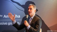 Presiden dan CEO Accion Michael Schlein memberikan pemaparan dalam The 2024 Asia Grassroots Forum. 
