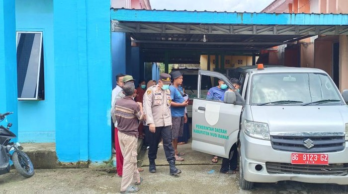 Jenazah Lilah saat dievakuasi
